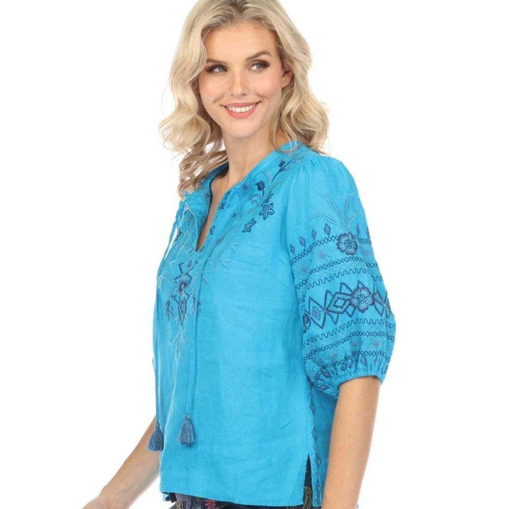 Johnny Was “Taria Relaxed Linen Blouse”. New with tags.